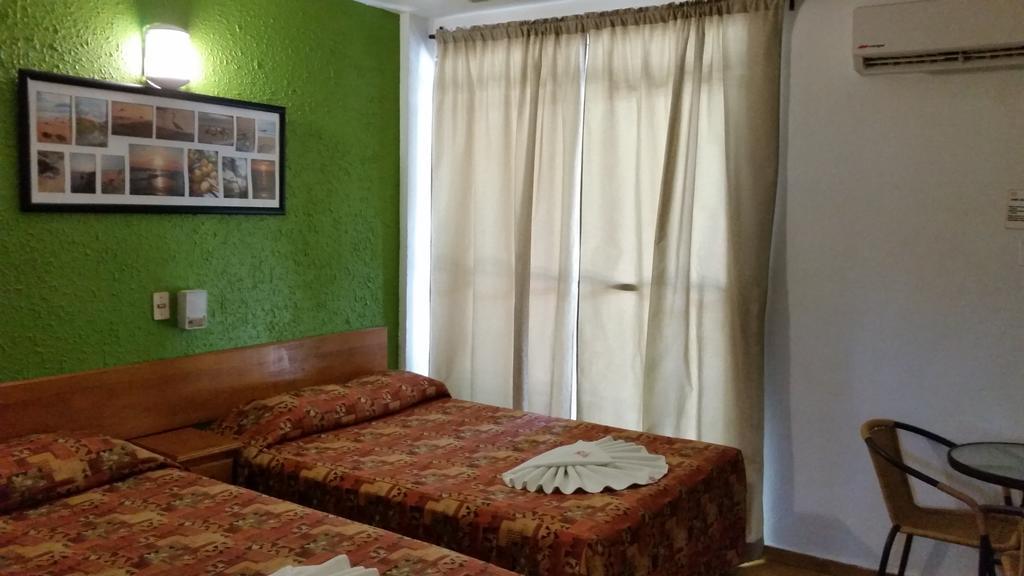 Hotel Delfin Playa Azul Lázaro Cárdenas Exteriér fotografie