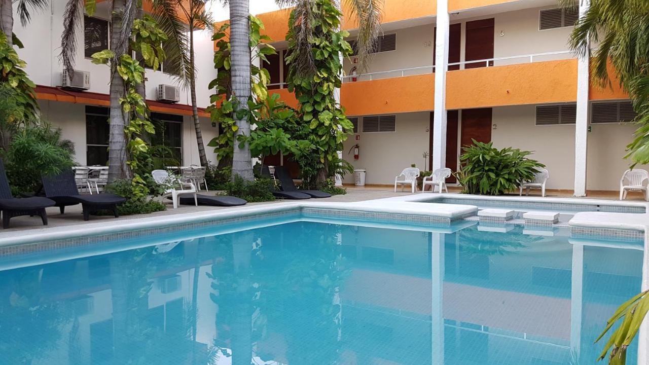 Hotel Delfin Playa Azul Lázaro Cárdenas Exteriér fotografie