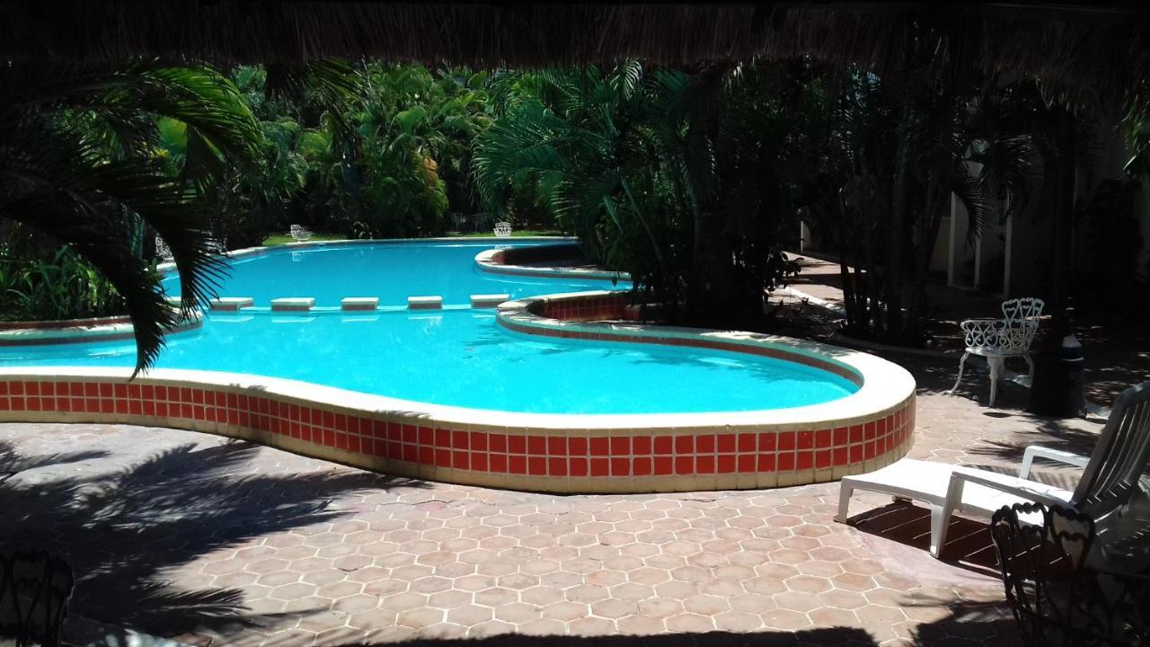 Hotel Delfin Playa Azul Lázaro Cárdenas Exteriér fotografie